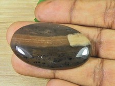 Cabochon de forme ovale de