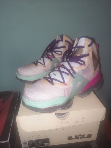Nike sneaker lebron - lebron, james