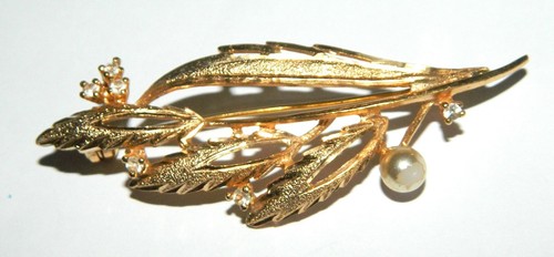 Superbe broche métal - broche,