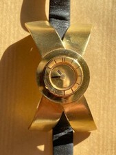 montre  femme vintage  Lanvin noeud papillon année 1975 plaquée or