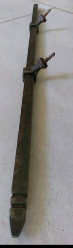 Ancienne tringle escalier - d,