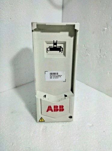 Abb acs560 09a4 - acs560-01-09a4-4, avant