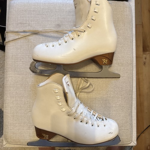 Used risport ice skates venus - used,