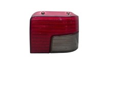 Feu arriere principal droit