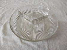 Ancien Plat à compartiments en verre de 20 cm de diamètre