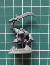 Heroquest :  orque avec épée