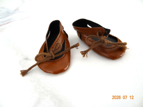 Chaussures vintage poupée