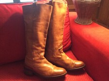 bottes Palladium plein  cuir CAMEL .t 38. ( J/F /V) D