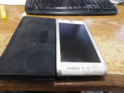 Archos model 700 - model:, mobile