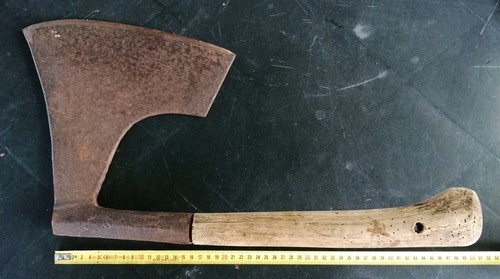Old tool outil ancien hache - hache, à