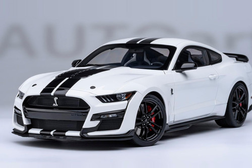 Autoart ford mustang - autoart,