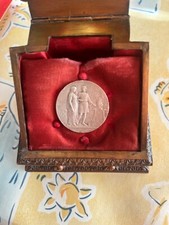 coffet signé L.Oudry et cie freres editeurs du xx ème