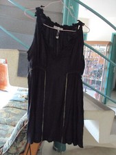 Robe noir macramé Taille 38 Marque KOOKAI Femme occasion