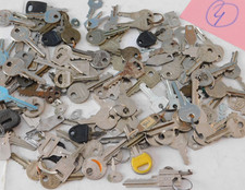 LOT n°4 vintage de clés CLE clef serrure PORTE barillet MOBILIER meuble ARMOIRE