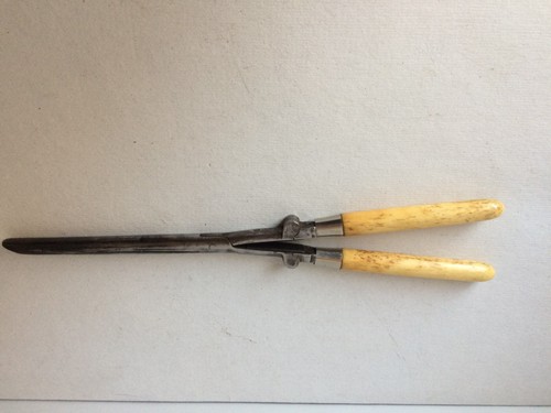 Ancien fer friser pliant - friser,