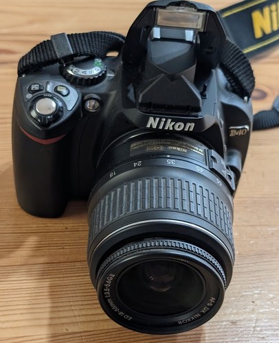 Nikon d40 1mp digital slr - digital,