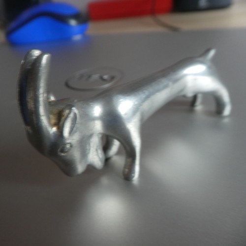 Bouc porte couteau animalier
