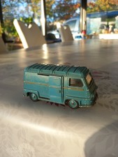 CIJ estafette RENAULT bleue