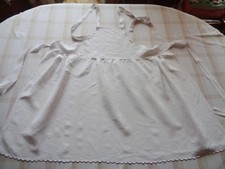 VINTAGE. TABLIER SERVANTE, DE