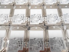 Lot De 8 Disques Durs SAS