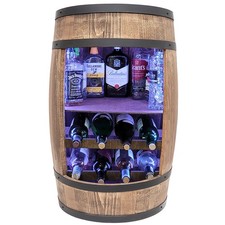 Bar en bois avec étagères à