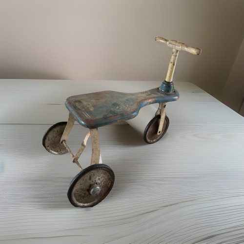 Vintage kiddie kar - vintage, walker