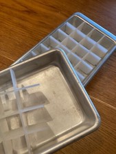 Ensemble de 2 bacs à glaçons en aluminium, vintage, x 36 , x 44, grands modèles