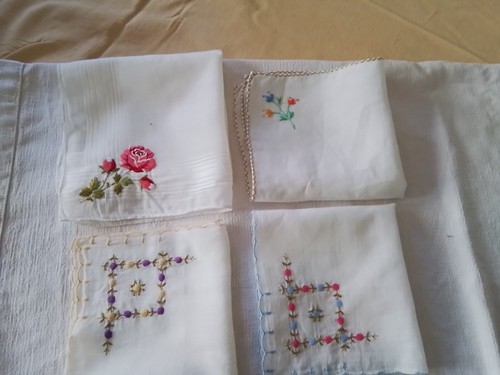 Petits napperons brodés - 5,