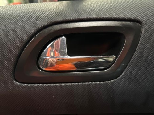 Poignee interieur avant gauche