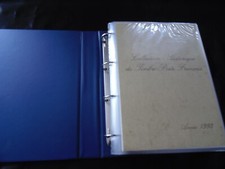 Documents philatéliques officiels années 1993 et 1994 complètes en classeur