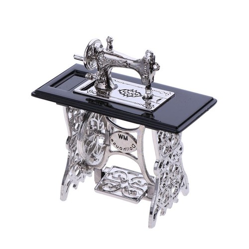 Modèle machine coudre - de,