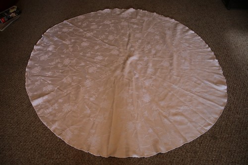 White round tablecloth - white,
