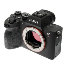 Sony Alpha 7R IV A (noir) environ 77 000 exemplaires Caméra