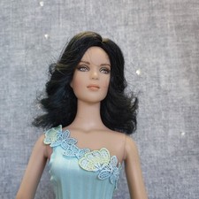 1 Perruque  poupées Tonner