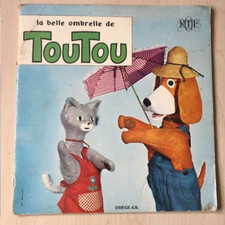 LA BELLE OMBRELLE DE TOUTOU