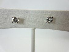 Nouveau Boucles D'Oreilles En Diamant Rond De 0,51 Carat En Or Blanc 14k