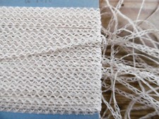 50 mètres de très fin galon