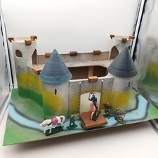 Château Fort la Hotte Aux Jouets ou Starlux ~ Jouet Ancien