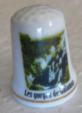 Dé à coudre de collection en porcelaine décoré des gorges de Galamus