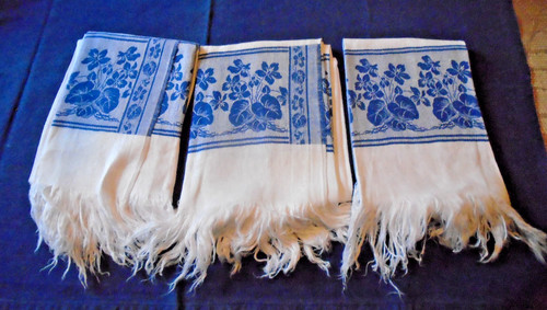 Lot trois serviettes de - lot,