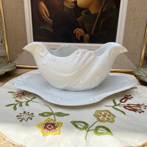 Saucière ancienne