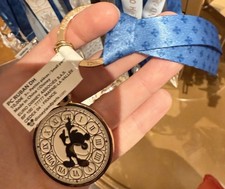 PORTE CLÉS / Keychain /