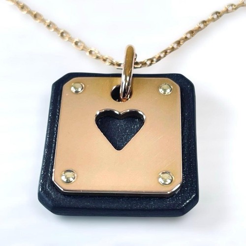 Collier cuir gravé hermès - collier,