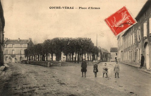 Couhé verac place - -, d'armes