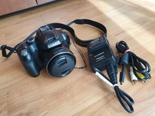 Appareil photo Numérique *