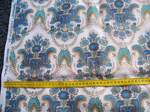 Ancien coupon tissu fleuri - ancien,