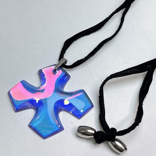 Collier pendentif croix - , en
