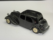 vrai DINKY 24 N - CITROEN traction 11 bl - état B