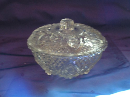 Bonbonniere ancienne avec - ,