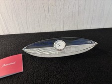 Pendulette ovale en cristal de